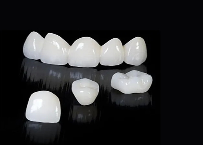 Custom Translucent Zirconia Dental Crown With High Durability Stain Resistant from China dental lab